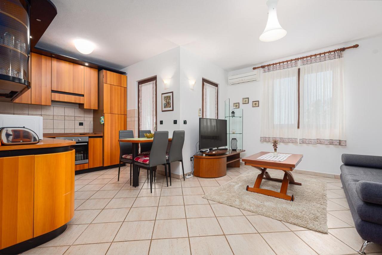 Sea View Apartment - Roberto Poreč Kültér fotó