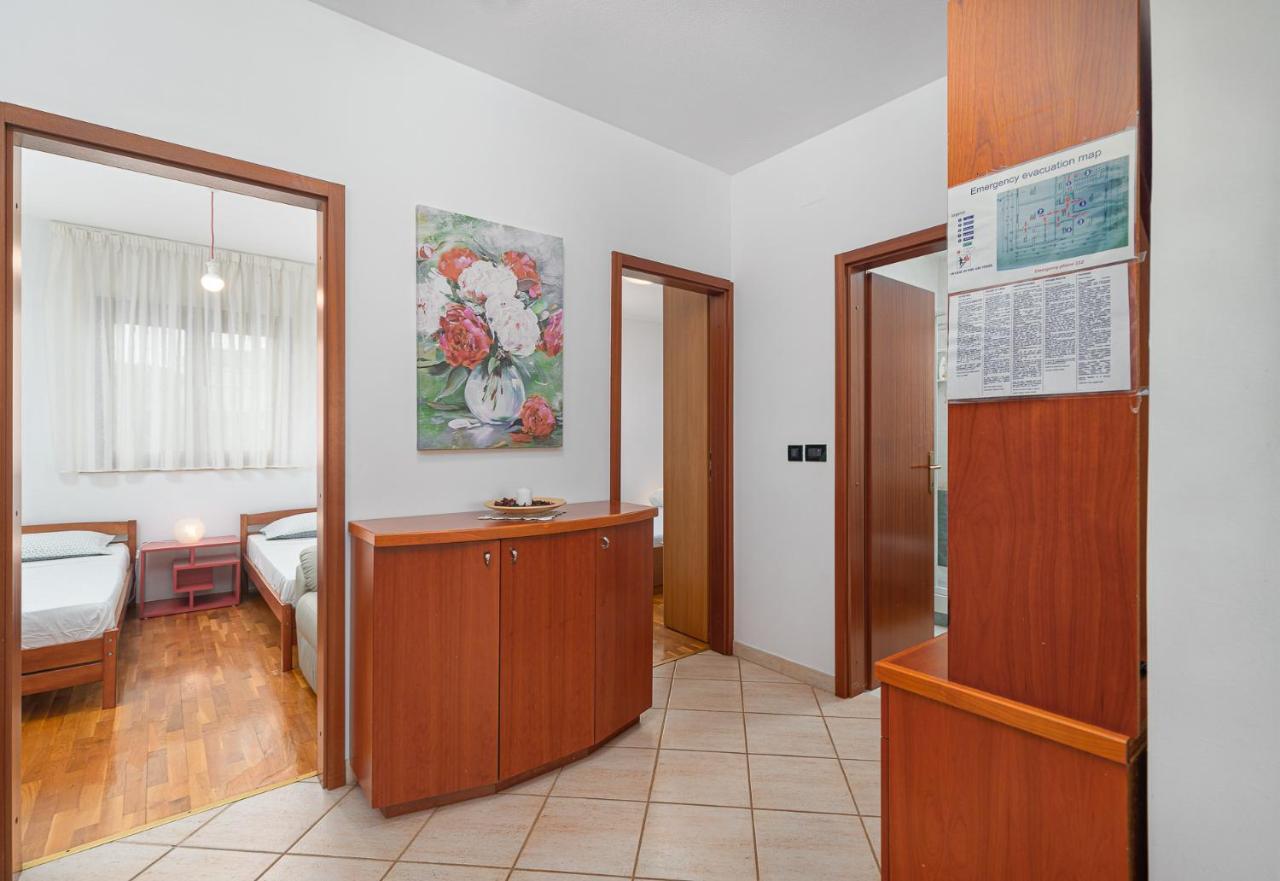 Sea View Apartment - Roberto Poreč Kültér fotó